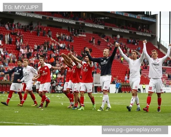 欧联杯激战莱比锡逆转AC米兰三球大战引爆全场精彩瞬间回顾