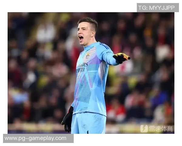 世界杯曼联与本菲卡激战成平局帽子戏法瞬间点燃全场热情