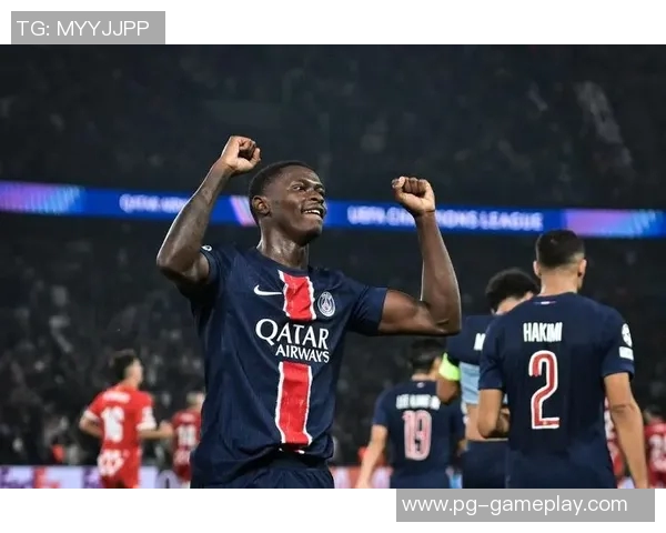 国王杯激战巴黎圣日耳曼险胜巴萨神奇扑救成比赛转折点分析