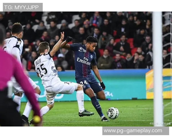 巴黎圣日耳曼逆转多特蒙德友谊赛精彩瞬间回顾与集锦分析